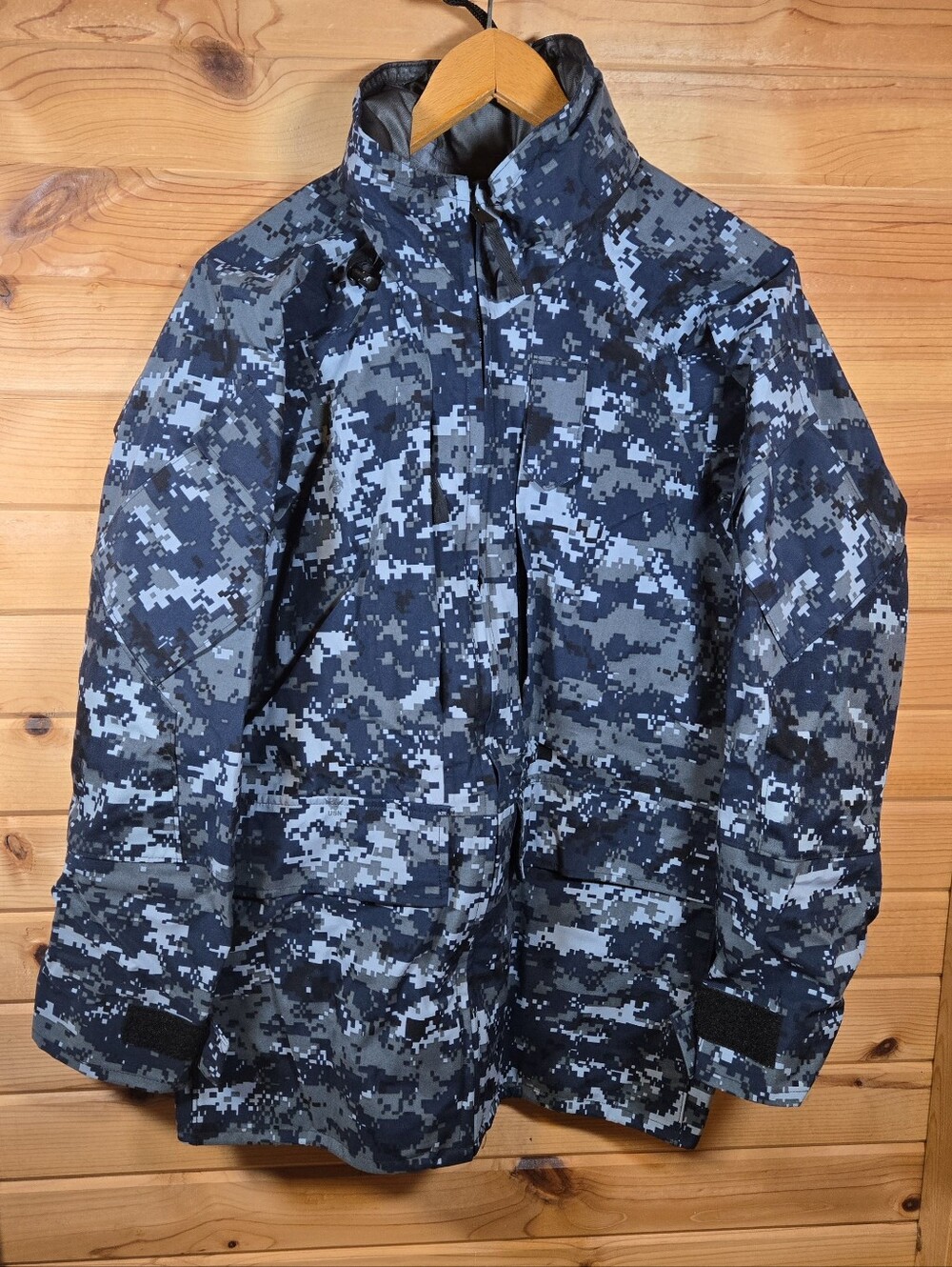 US Navy Working Parka Gore-tex Jacket Digital Blue Camo Small Military Coat USA